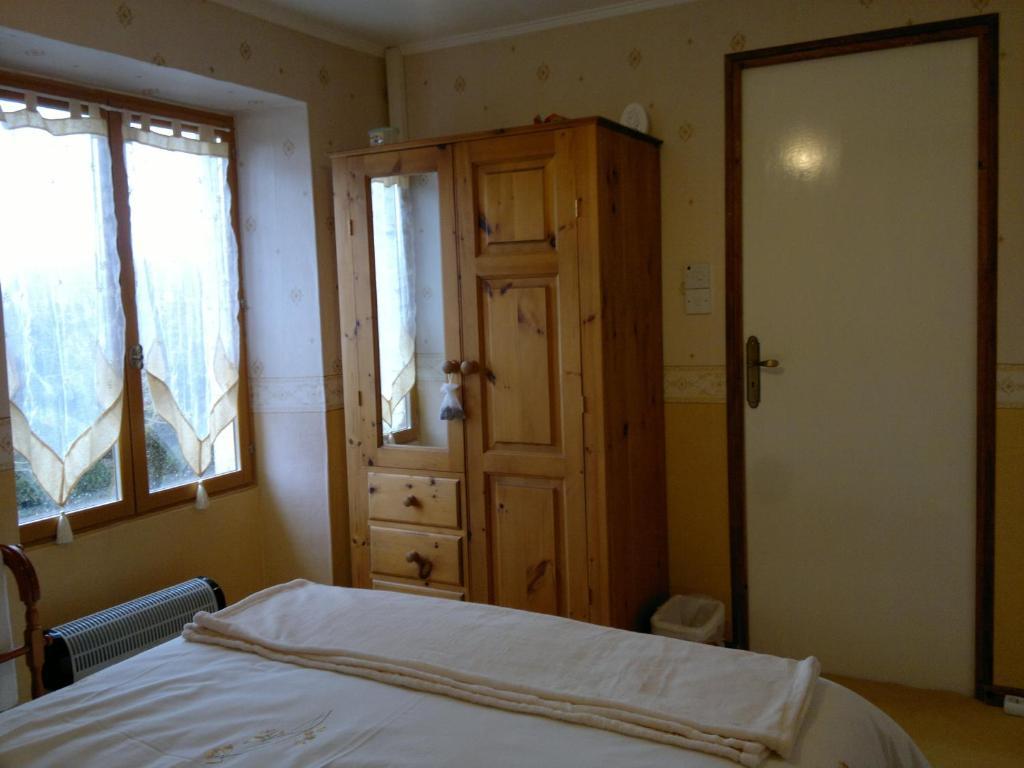 La Maison Jaune Bouresse Exterior foto