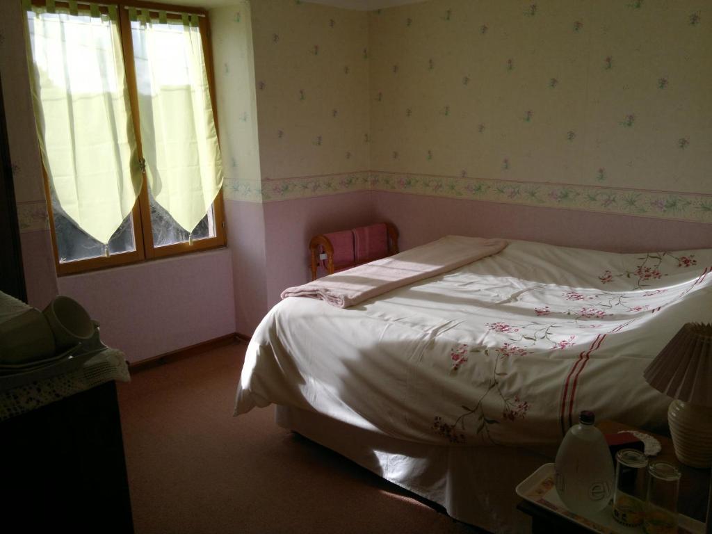 La Maison Jaune Bouresse Quarto foto
